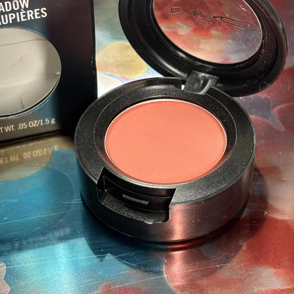 MAC Coral Matte Eyeshadow